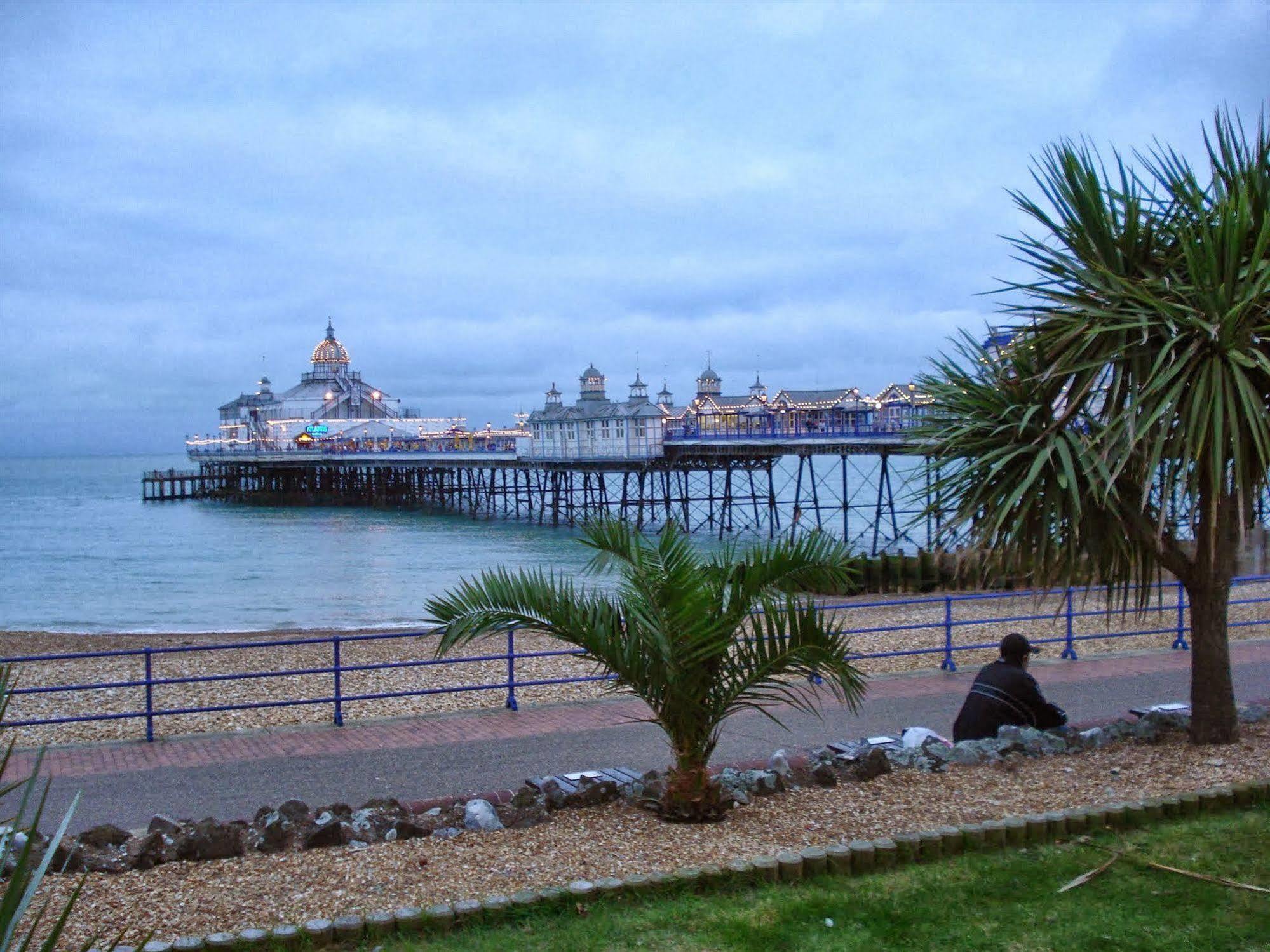Eastbourne Riviera Hotel Ngoại thất bức ảnh